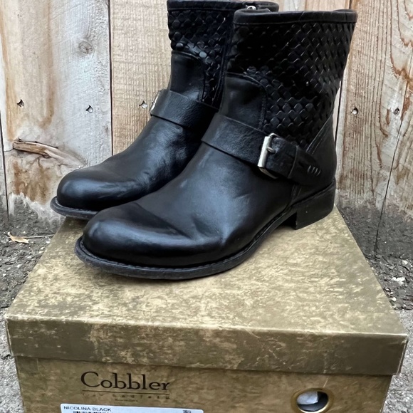 Bed Stu Cobbler - Buckle & Zipper Low Boots - Woven - Picture 3 of 13